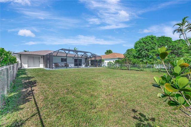 3687 Maran LN, Bonita Springs, FL 34134