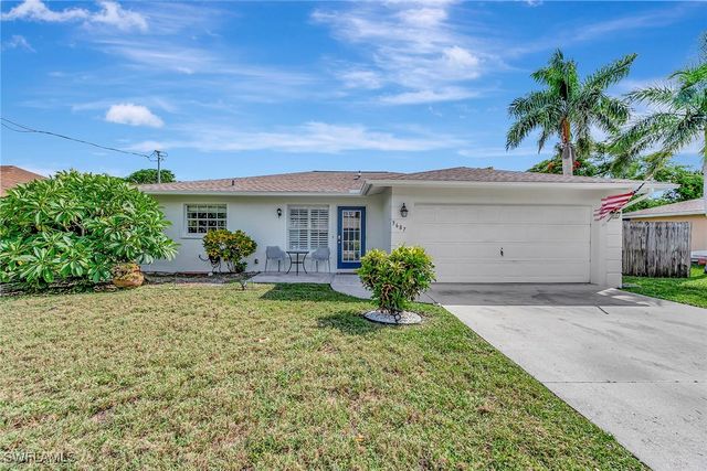 3687 Maran LN, Bonita Springs, FL 34134