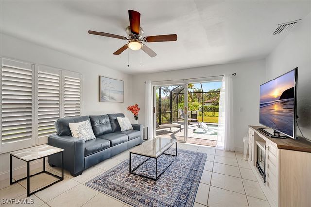 3687 Maran LN, Bonita Springs, FL 34134