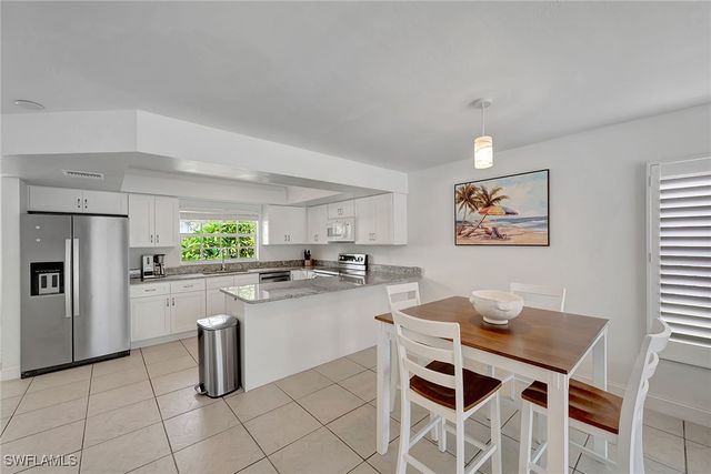 3687 Maran LN, Bonita Springs, FL 34134