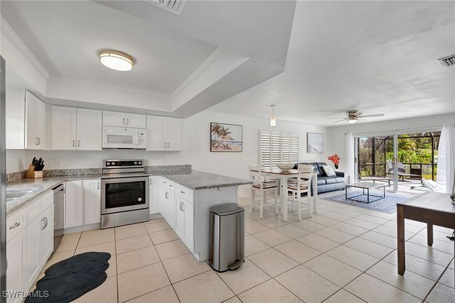 3687 Maran LN, Bonita Springs, FL 34134