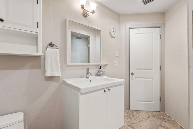 45 Vinton St 1, Boston, MA 02127