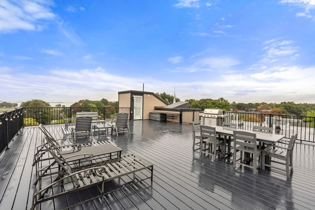 45 Vinton St 1, Boston, MA 02127