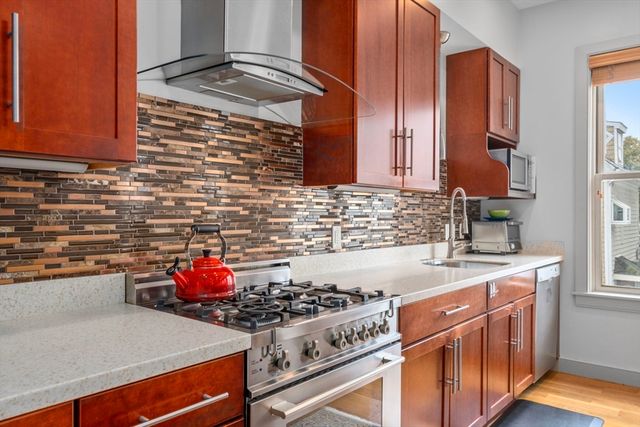 45 Vinton St 1, Boston, MA 02127