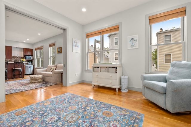 45 Vinton St 1, Boston, MA 02127