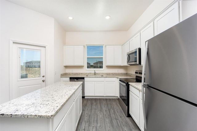 672 POPPY LANE, Dundee, FL 33838