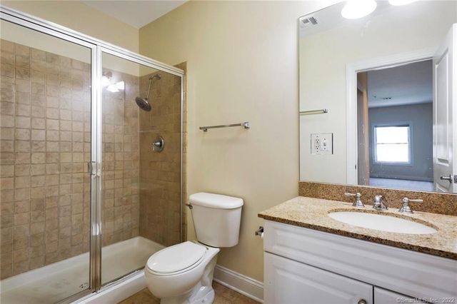 4 Daskams Lane 326, Norwalk, CT 06851