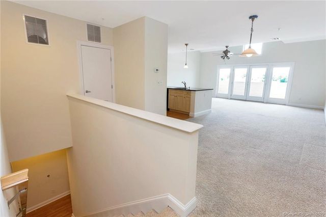 4 Daskams Lane 326, Norwalk, CT 06851