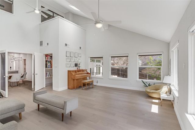 5606 Sedgefield DR, Austin, TX 78746