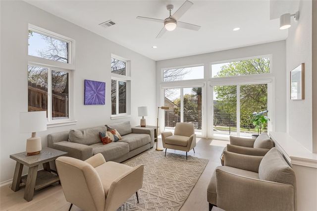5606 Sedgefield DR, Austin, TX 78746
