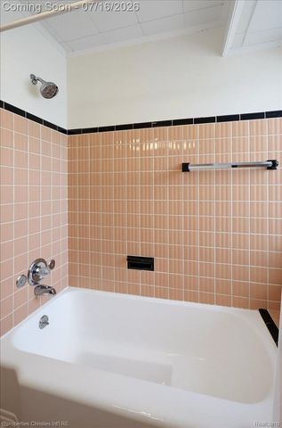 26642 York Road, Huntington Woods, MI 48070