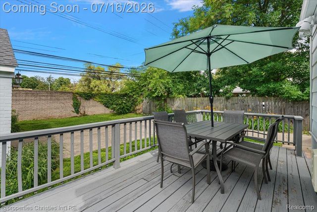 26642 York Road, Huntington Woods, MI 48070