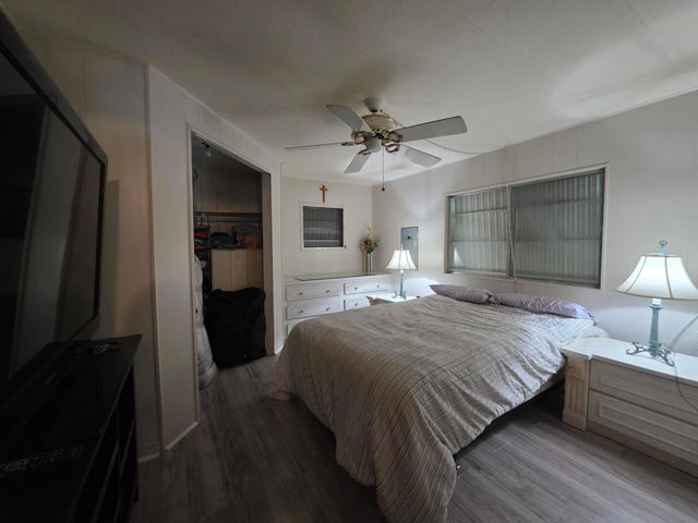 6125 N Guava Lane, Atlantis, FL 33462