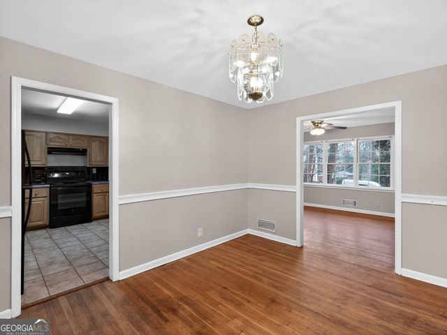 4902 Pine Hill Court E, Stone Mountain, GA 30088