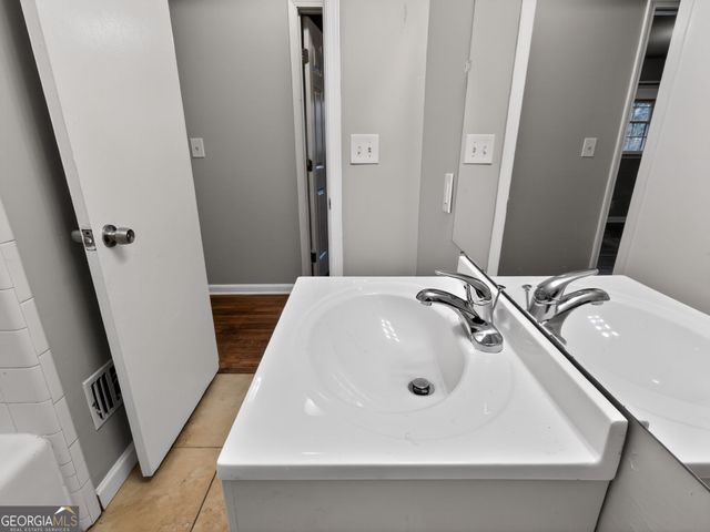 4902 Pine Hill Court E, Stone Mountain, GA 30088