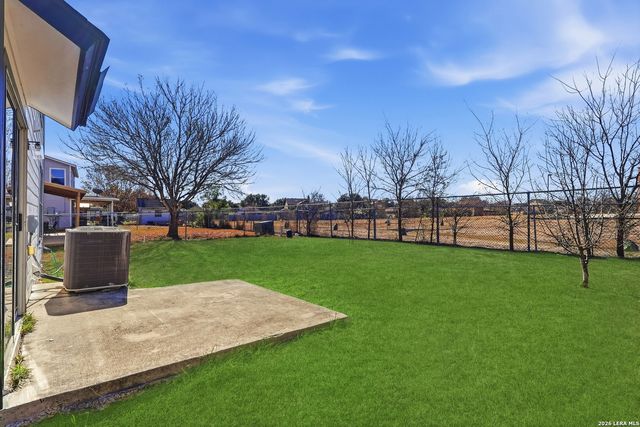 735 Inks Farm, San Antonio, TX 78228