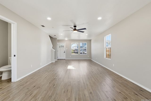 735 Inks Farm, San Antonio, TX 78228