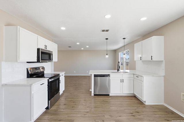 735 Inks Farm, San Antonio, TX 78228