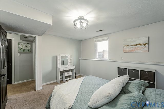 13704 Carriage Creek Pl, Midlothian, VA 23112