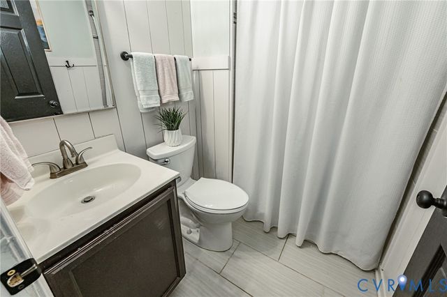 13704 Carriage Creek Pl, Midlothian, VA 23112