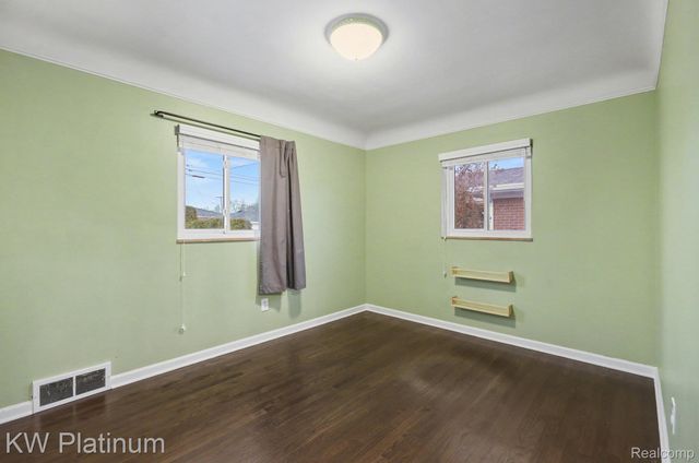 22825 Rosedale Street, St. Clair Shores, MI 48080