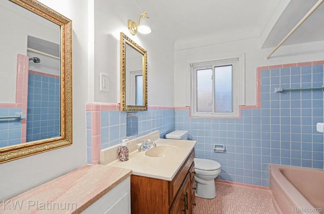 22825 Rosedale Street, St. Clair Shores, MI 48080