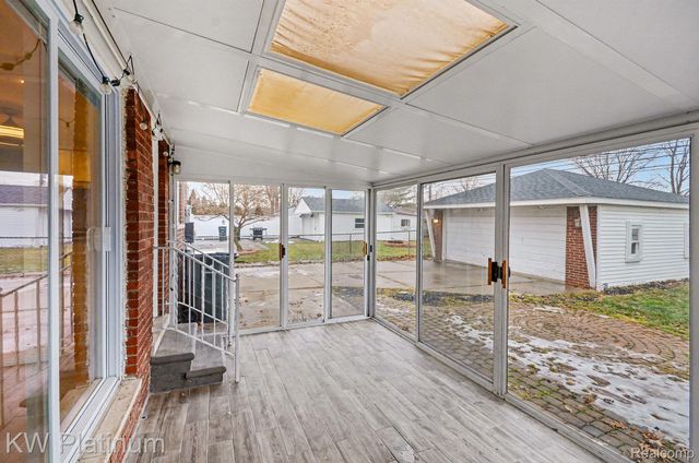 22825 Rosedale Street, St. Clair Shores, MI 48080