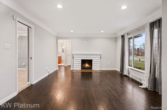 22825 Rosedale Street, St. Clair Shores, MI 48080