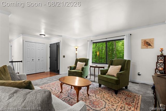 1625 Perry Lake Road, Ortonville, MI 48462
