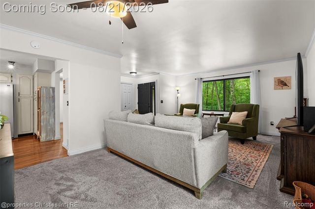 1625 Perry Lake Road, Ortonville, MI 48462
