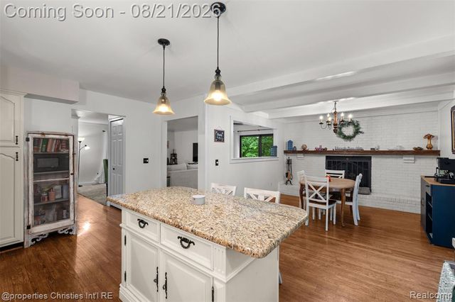 1625 Perry Lake Road, Ortonville, MI 48462