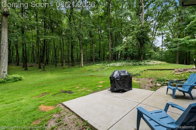 1625 Perry Lake Road, Ortonville, MI 48462
