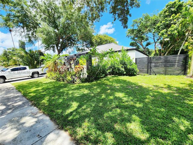 4962 SW 95th Ave, Cooper City, FL 33328