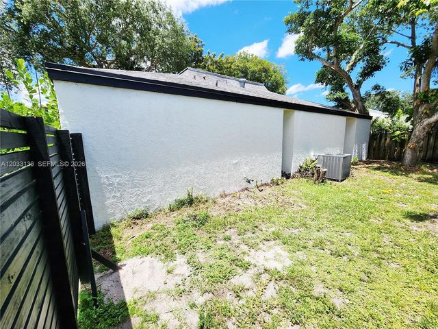 4962 SW 95th Ave, Cooper City, FL 33328