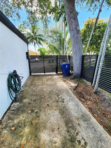 4962 SW 95th Ave, Cooper City, FL 33328