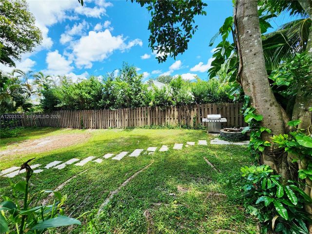 4962 SW 95th Ave, Cooper City, FL 33328