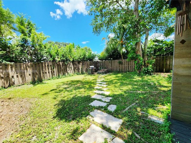 4962 SW 95th Ave, Cooper City, FL 33328