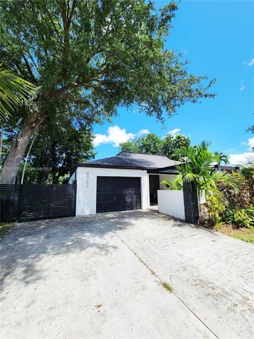 4962 SW 95th Ave, Cooper City, FL 33328