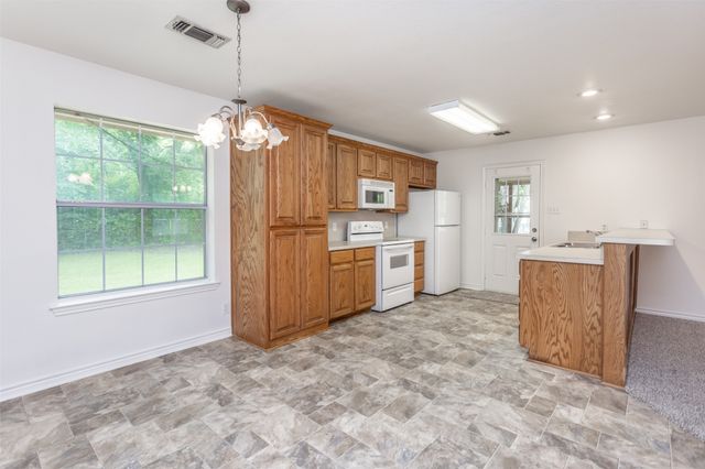 110 Pecan Street, Whitesboro, TX 76273