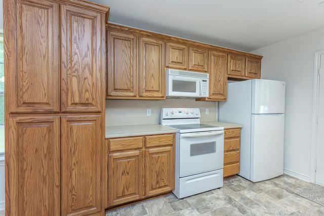 110 Pecan Street, Whitesboro, TX 76273