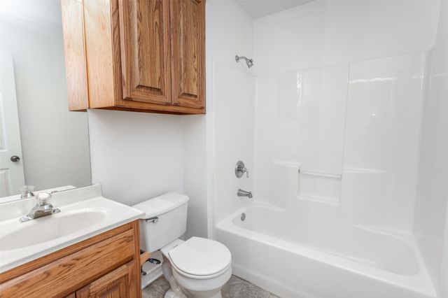 110 Pecan Street, Whitesboro, TX 76273