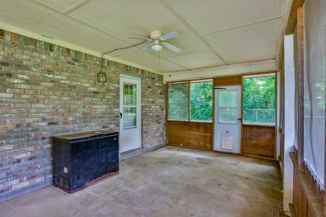 110 Pecan Street, Whitesboro, TX 76273