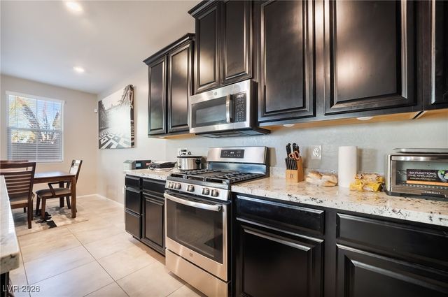 8680 Giant Causeway Avenue, Las Vegas, NV 89148