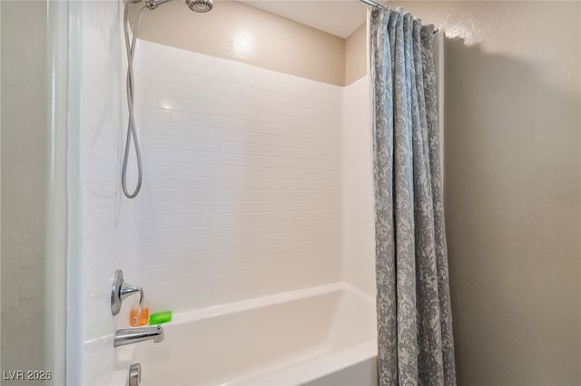 8680 Giant Causeway Avenue, Las Vegas, NV 89148