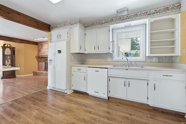 1509 Lake Forest Drive, Fort Wayne, IN 46815