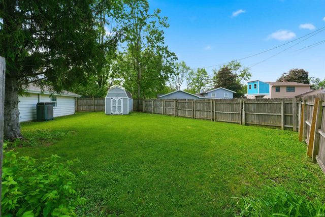 1509 Lake Forest Drive, Fort Wayne, IN 46815