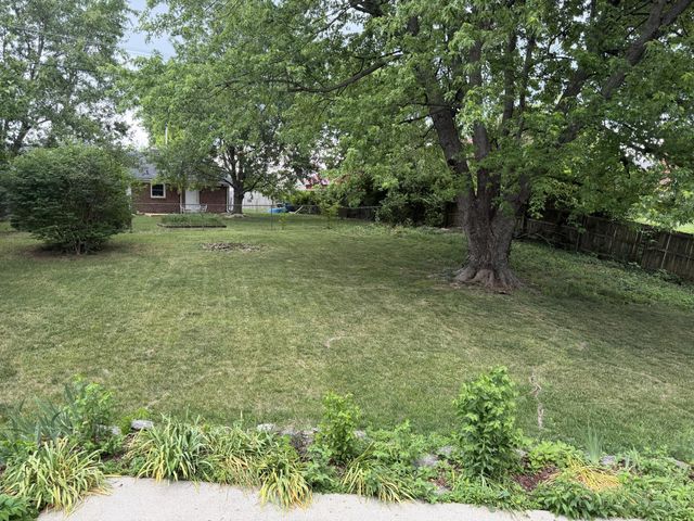 2110 Woodford Drive, Richmond, KY 40475