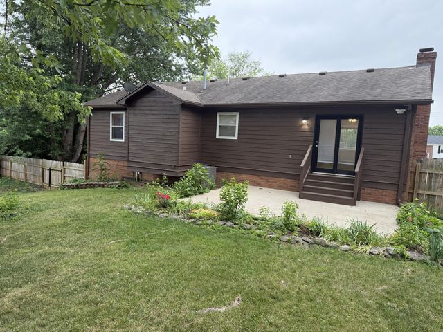 2110 Woodford Drive, Richmond, KY 40475