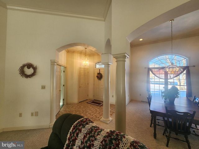 33 TARA DR, Lititz, PA 17543