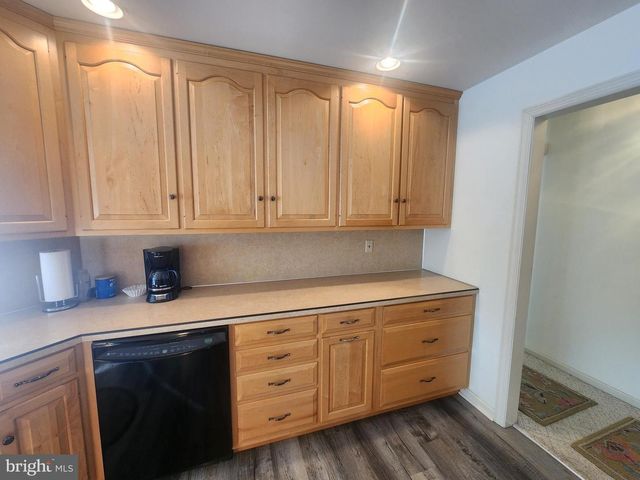 33 TARA DR, Lititz, PA 17543